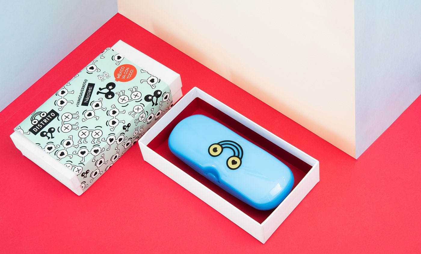 Distrito 時(shí)尚眼鏡品牌包裝營(yíng)銷(xiāo)案例，時(shí)尚品牌設(shè)計(jì)，品牌營(yíng)銷(xiāo)案例，深圳品牌設(shè)計(jì)，左右格局