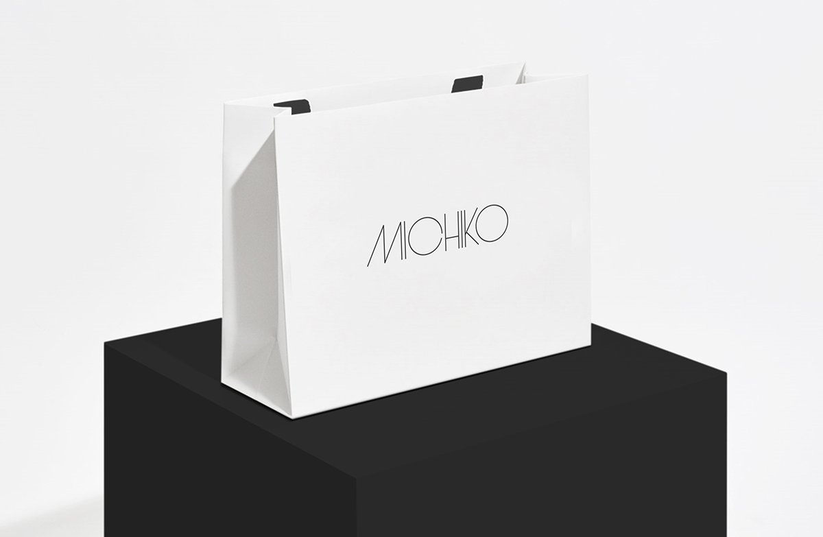 Michiko限量版時尚品牌品牌設計欣賞，時尚服裝品牌設計，服裝品牌設計，服裝品牌策劃，服裝品牌全案策劃，服裝品牌形象設計，深圳品牌設計，深圳品牌策劃，深圳品牌全案策劃，深圳品牌形象設計，深圳包裝設計，左右格局